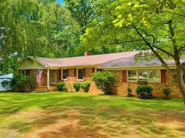 10 Woodcrest Drive, Lexington, NC 27295 - #1