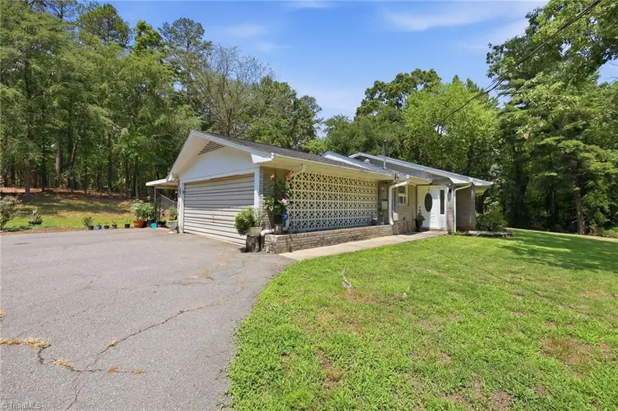5931 Nc Highway 87, Graham, NC 27253 - #2