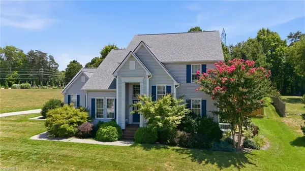 1167 Charleston Drive, Winston-Salem, NC 27107