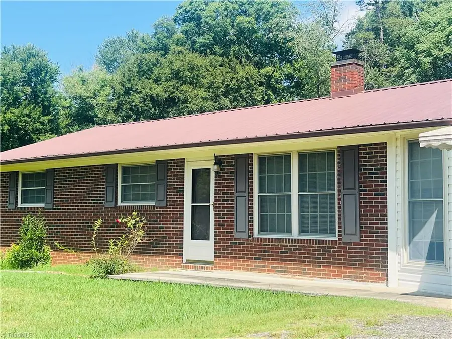 3844 Nc 268, Siloam, NC 27047 - #2