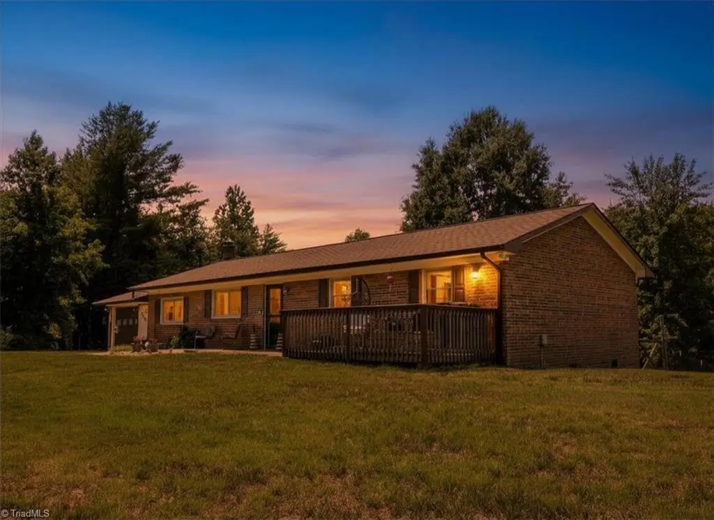 5736 Davis Road, Walkertown, NC 27051 - #1