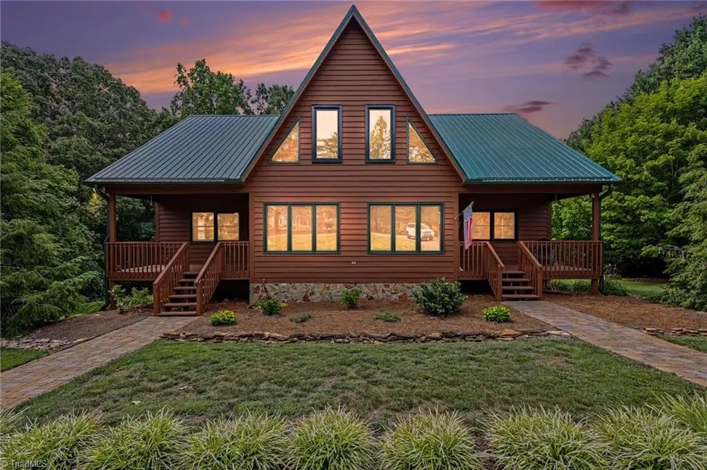 181 Mountaineer Lane, Pinnacle, NC 27043 - #1