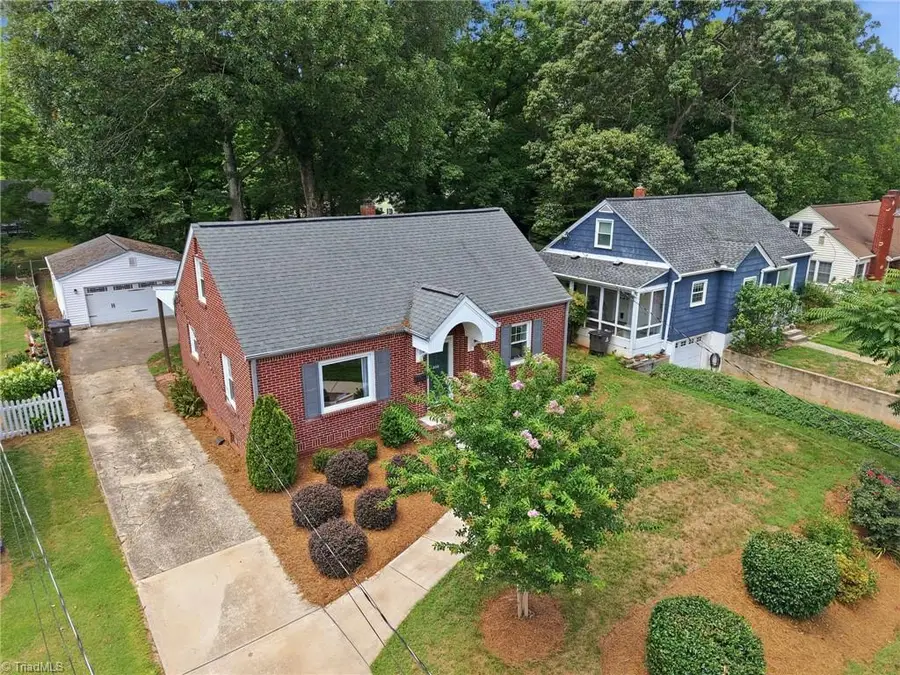938 Madison Avenue, Winston Salem, NC 27103 - #2