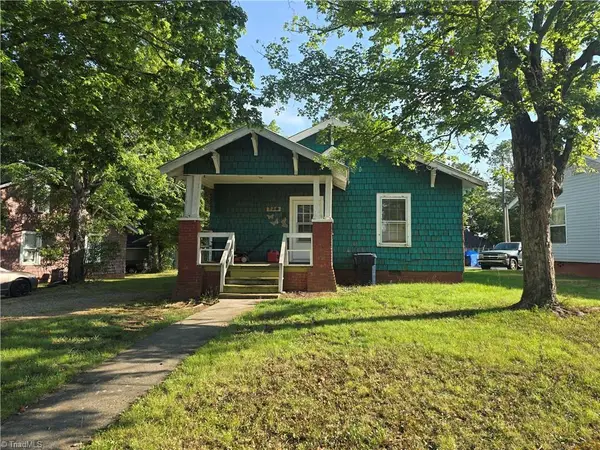 720 1st Rainbow Street, Lexington, NC 27295