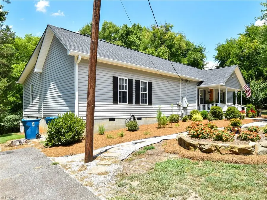 681 Sanford Avenue, Mocksville, NC 27028 - #3