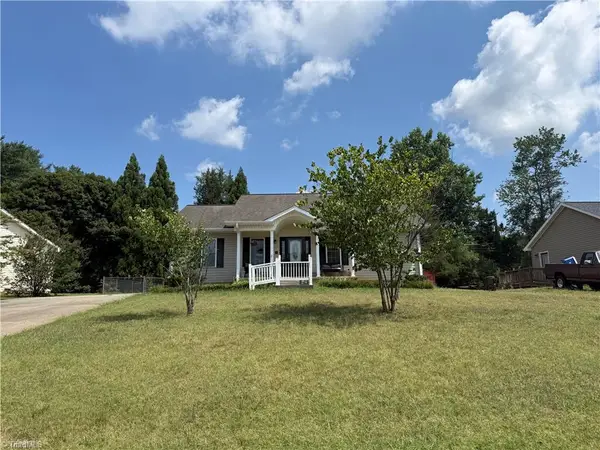 105 Mccleskey Drive, Yadkinville, NC 27055