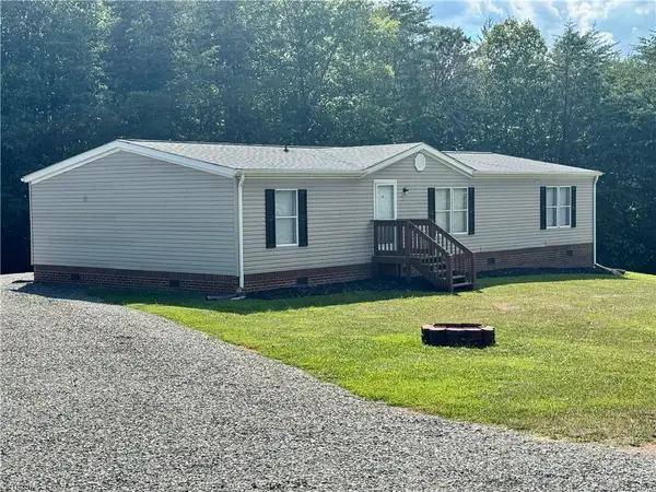195 Mountain Crest Lane, Claudville, VA 24076