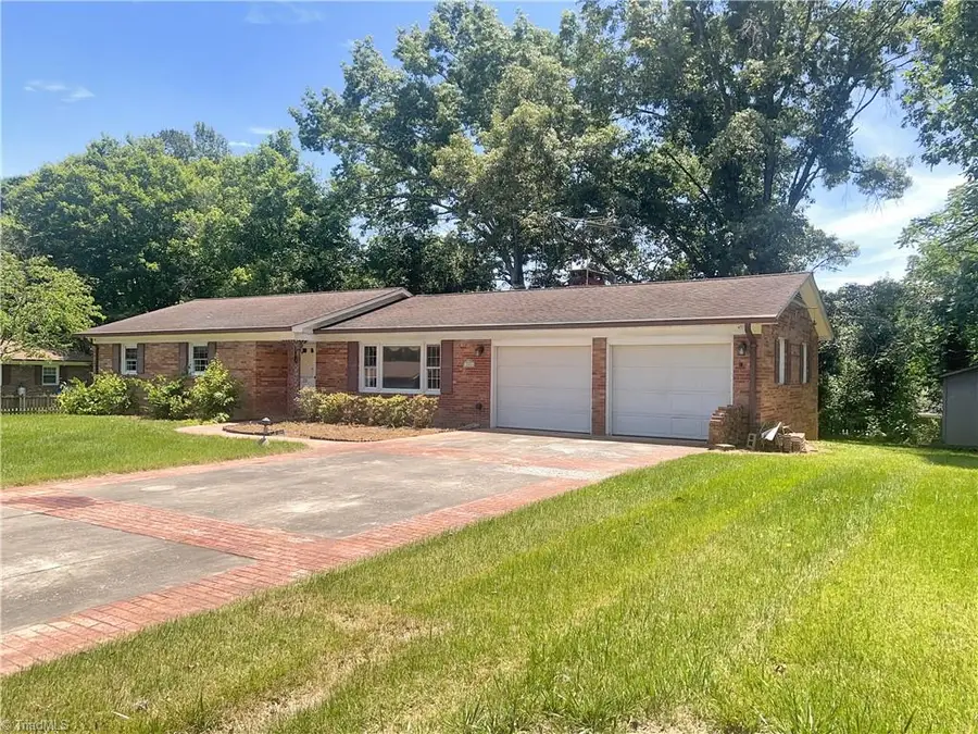 238 Raven Midlawn Drive, Wilkesboro, NC 28697 - #2