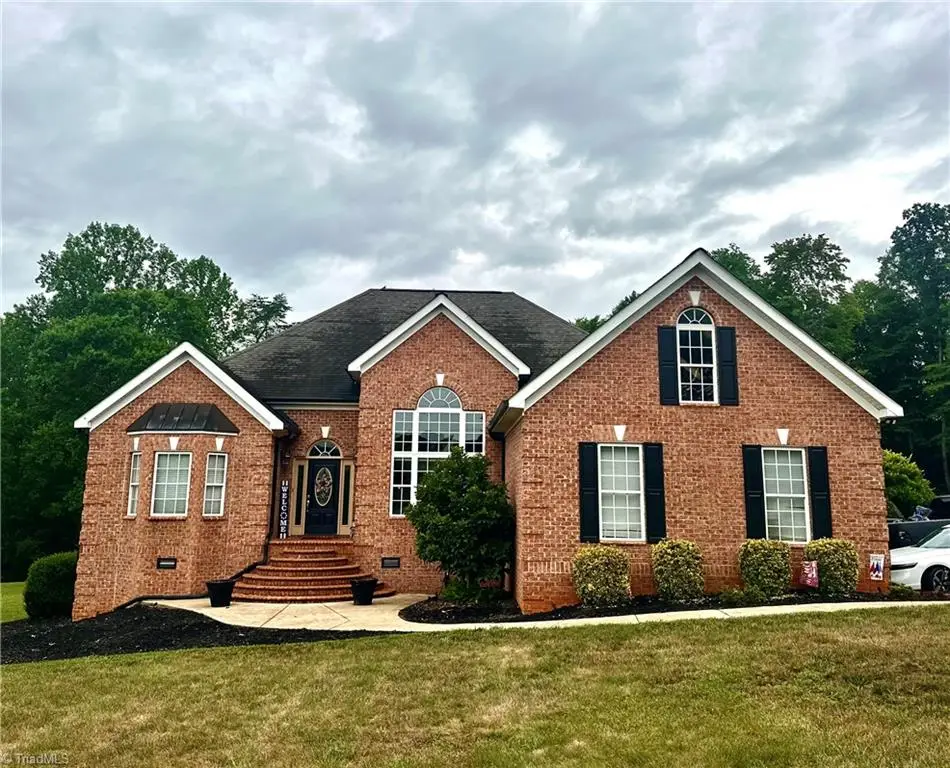 1216 Fairway Drive, Yadkinville, NC 27055 - #1