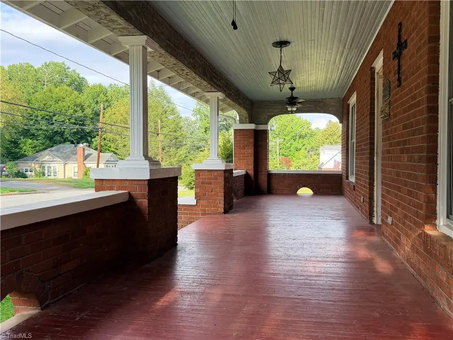 441 Elk Spur Street, Elkin, NC 28621 - #3