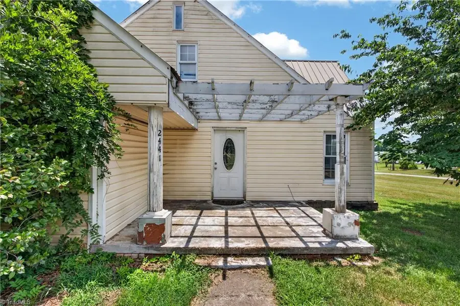 2441 Cunningham Road, Thomasville, NC 27360 - #2