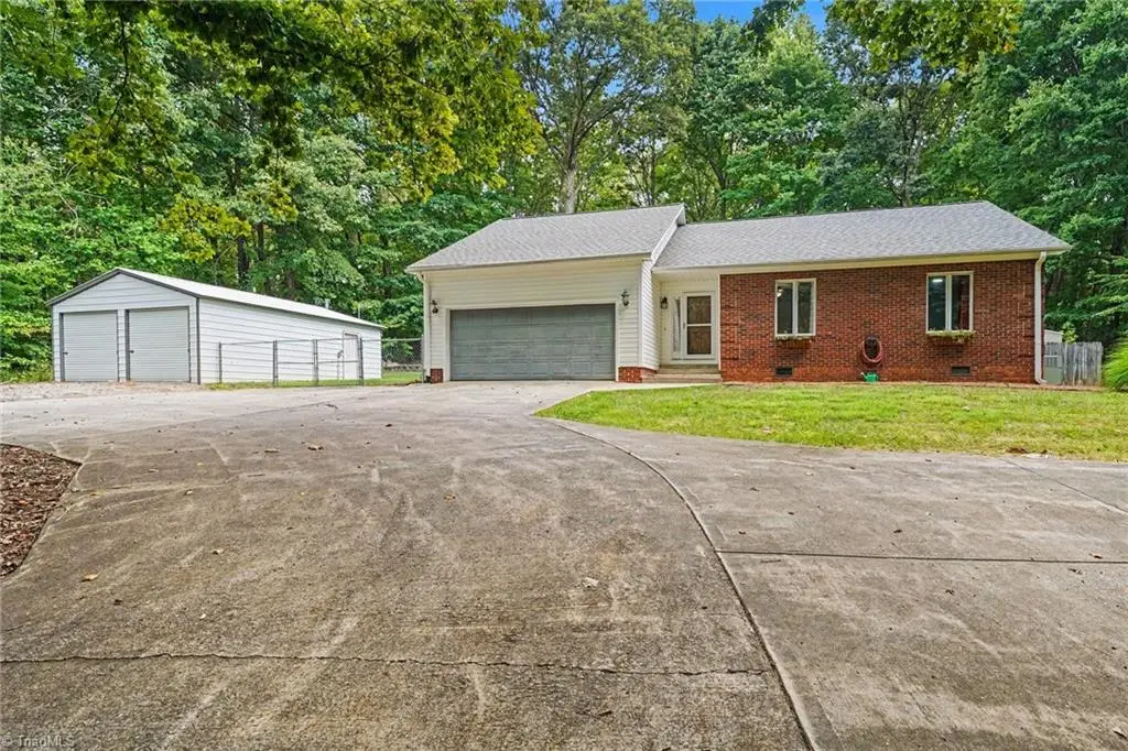 431 Georgetown Road, Wallburg, NC 27107 - #1