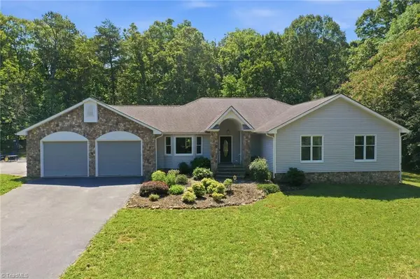 3744 Redbud Road, Haw River, NC 27258