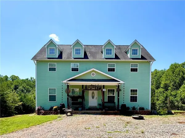 243 Hunter Ridge Lane, Ararat, NC 27007