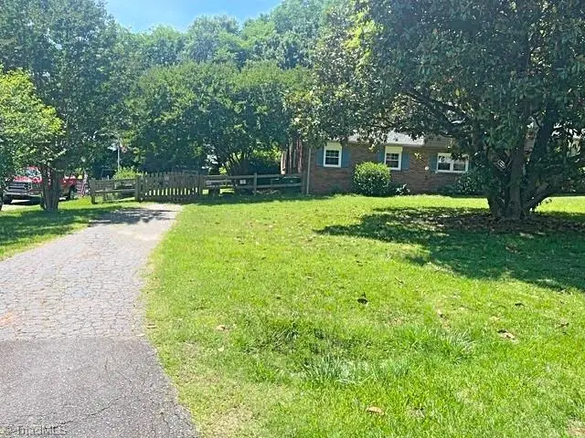 3830 Ranchwood Drive, Clemmons, NC 27012 - #3