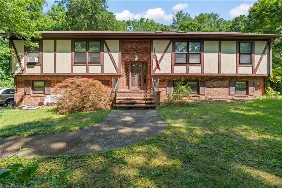 601 Burning Bush Drive, Pleasant Garden, NC 27313 - #2