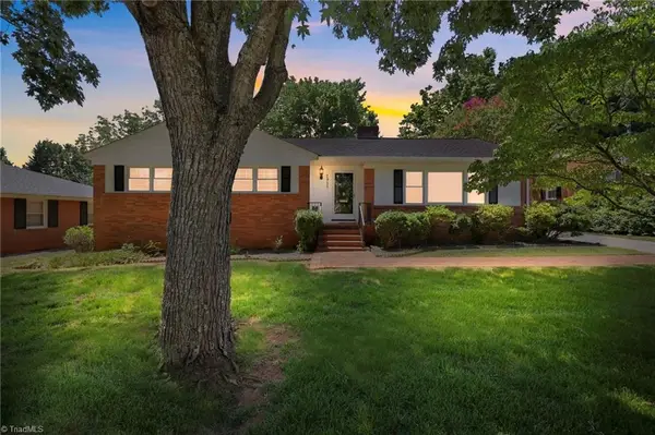 2911 Cornwallis Drive W, Greensboro, NC 27408