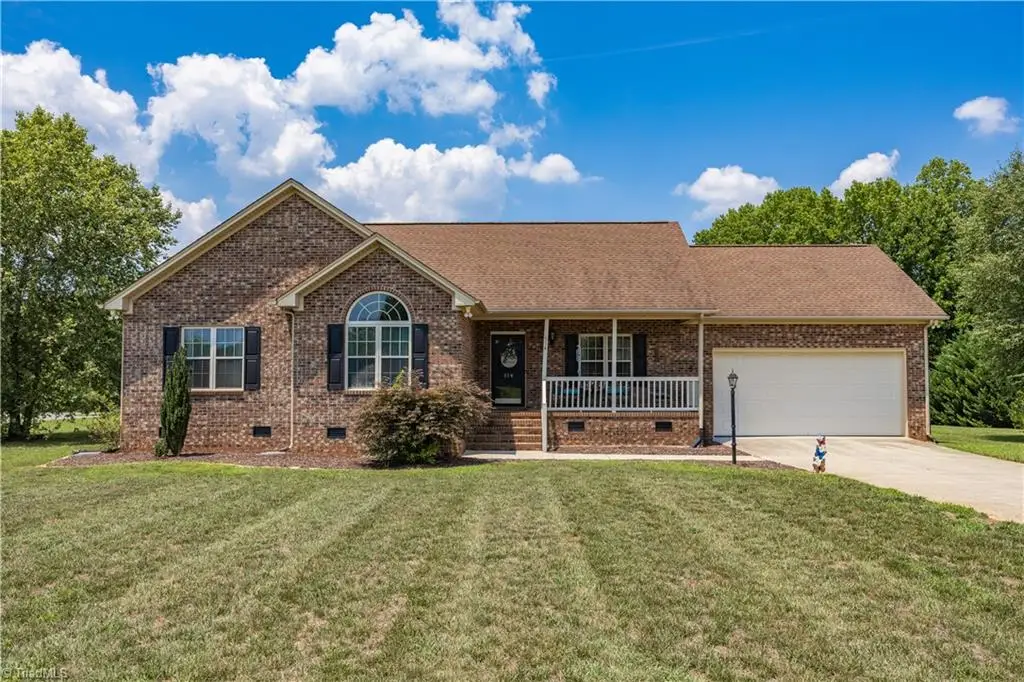 514 Honeysuckle Ridge, Asheboro, NC 27205 - #1