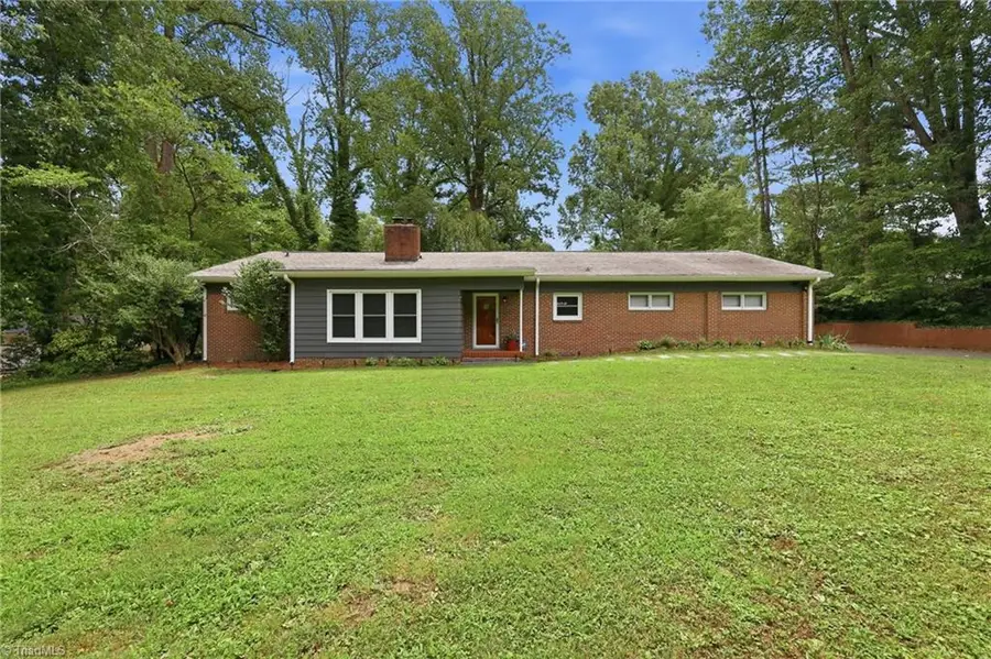 138 Circle Drive, Thomasville, NC 27360 - #2