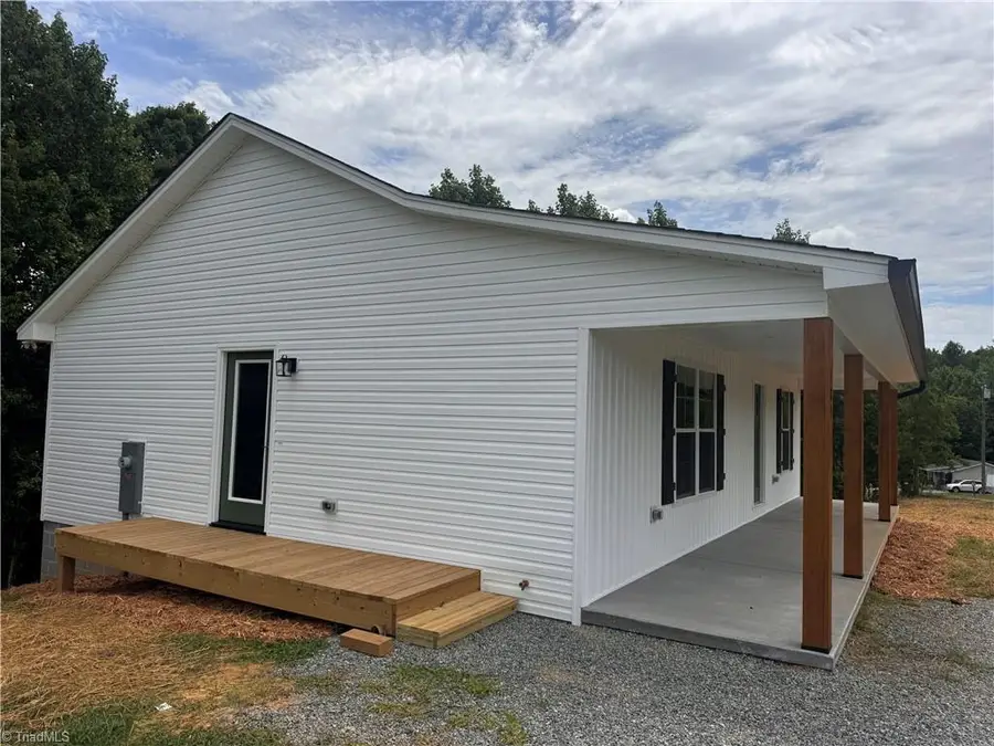 183 Meadow Run Lane, Lexington, NC 27292 - #2