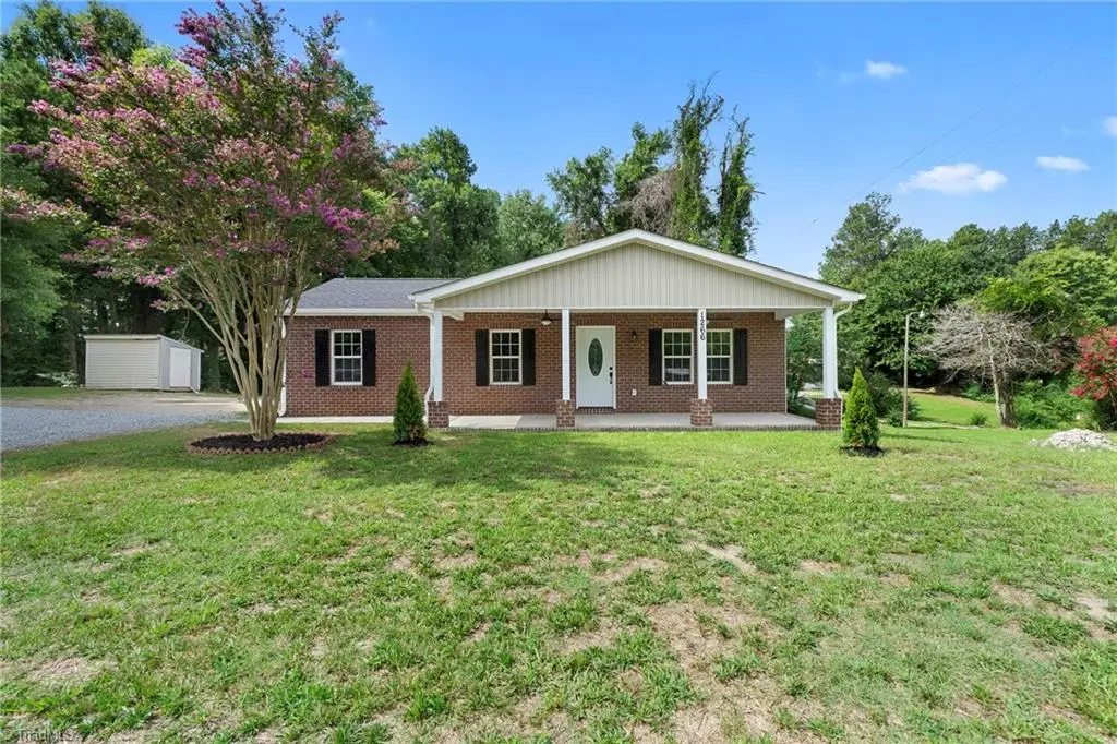 1266 E Holly Grove Road, Lexington, NC 27292 - #1