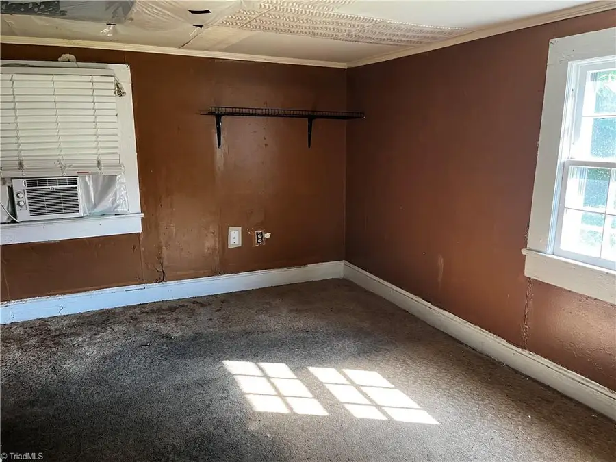 628 Early Avenue, Eden, NC 27288 - #3