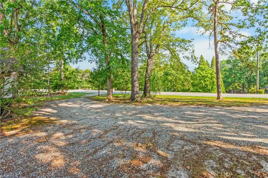 833 Nc Highway 150 W, Greensboro, NC 27455 - #2