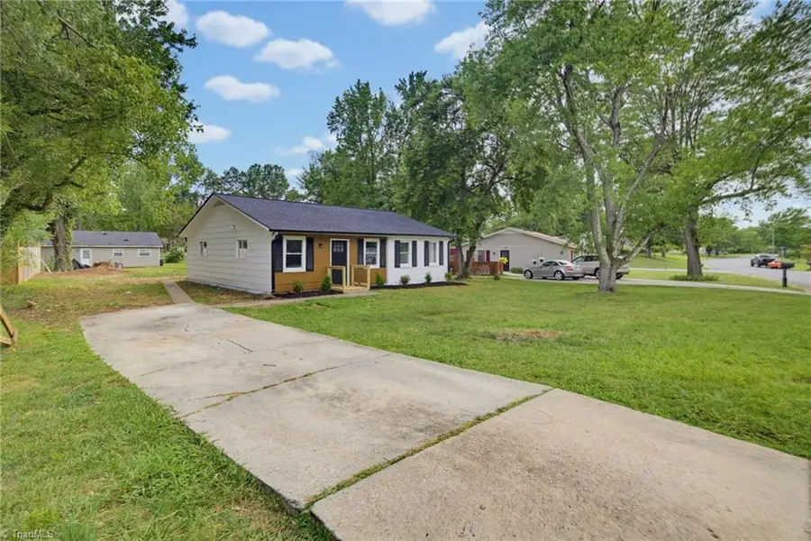 517 Munster Avenue, Greensboro, NC 27406 - #2