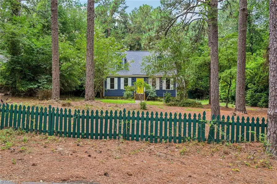 520 E Ohio Avenue, Southern Pines, NC 28387 - #2