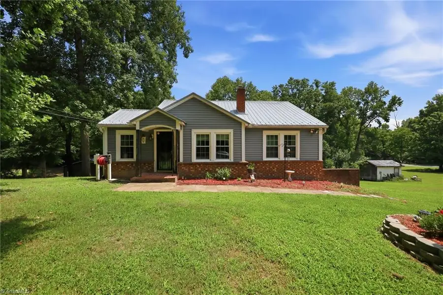 371 Conrad Drive, Thomasville, NC 27360 - #3