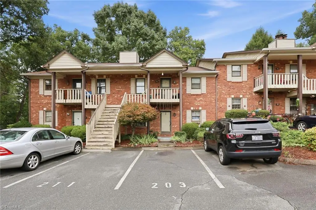 203 Olde Vineyard Court, Winston Salem, NC 27104 - #1