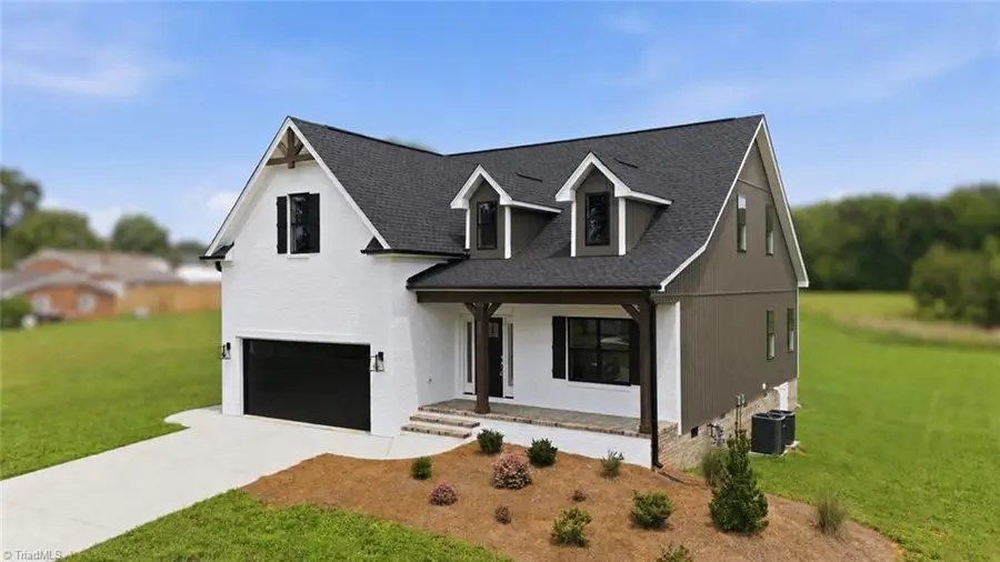 377 Lenalan Drive, Lexington, NC 27295 - #3