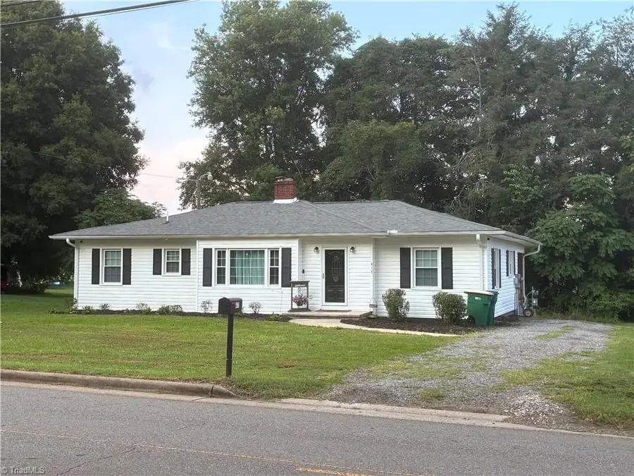 417 S Main Street, Dobson, NC 27017 - #2