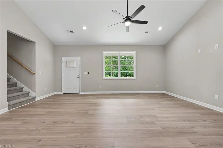 125 City Line Drive, Thomasville, NC 27360 - #3