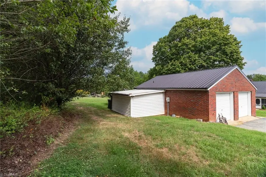 4264 High Point Road, Winston Salem, NC 27107 - #3