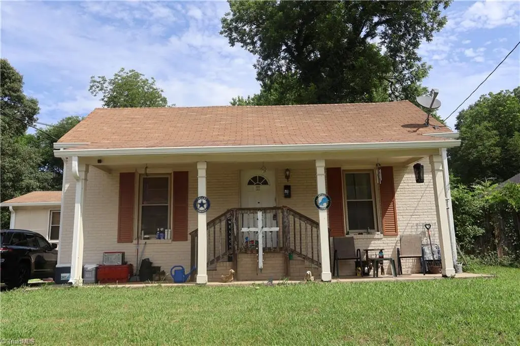 504 Oak Street, Mooresville, NC 28115 - #1