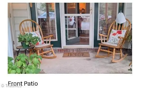 5928 W Friendly Avenue #D, Greensboro, NC 27410
