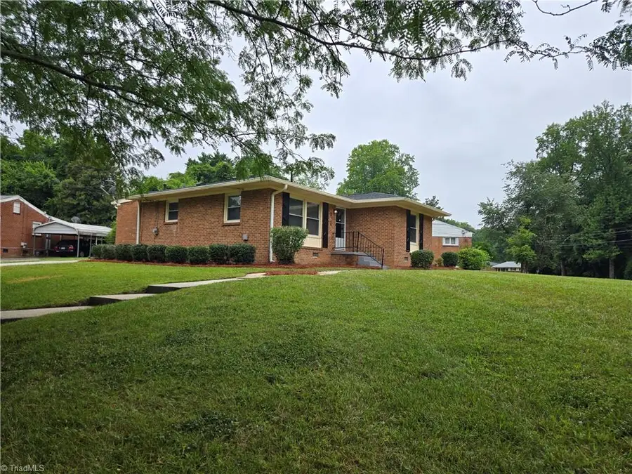 2116 Larkspur Drive, Greensboro, NC 27405 - #2