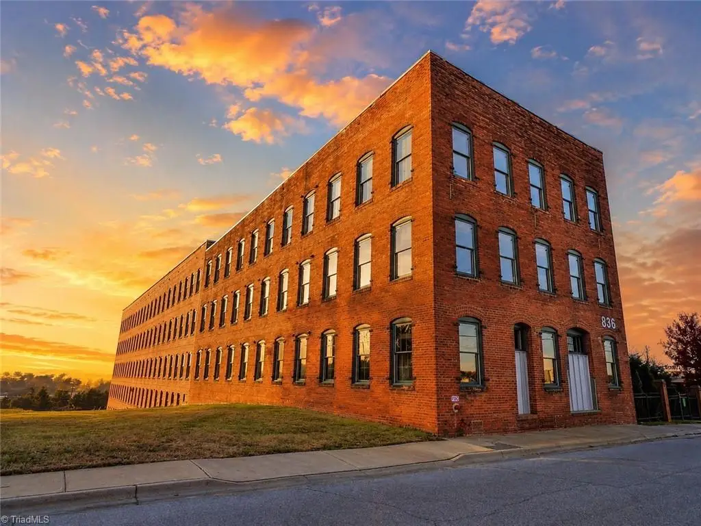 836 Oak Street #306, Winston Salem, NC 27101 - #1