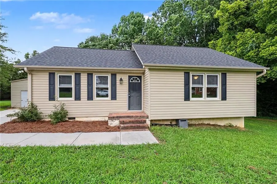 225 Meadow Trail, Lexington, NC 27295 - #2