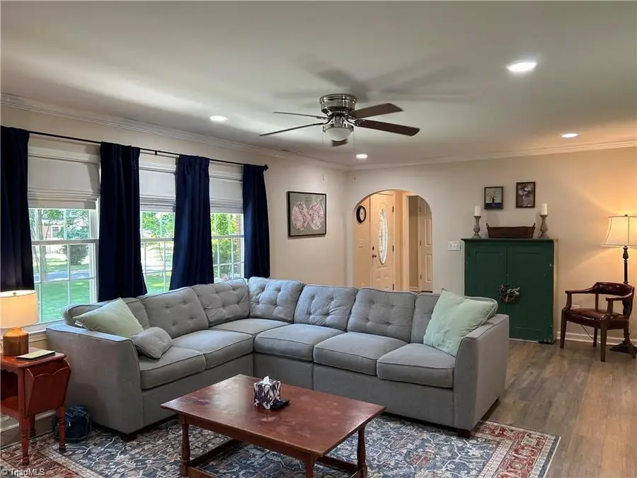 222 Westover Drive, Lexington, NC 27292 - #2