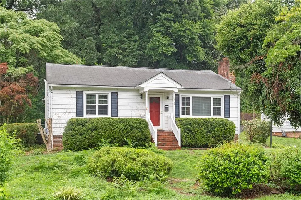 307 Carolina Circle, Winston Salem, NC 27104 - #1