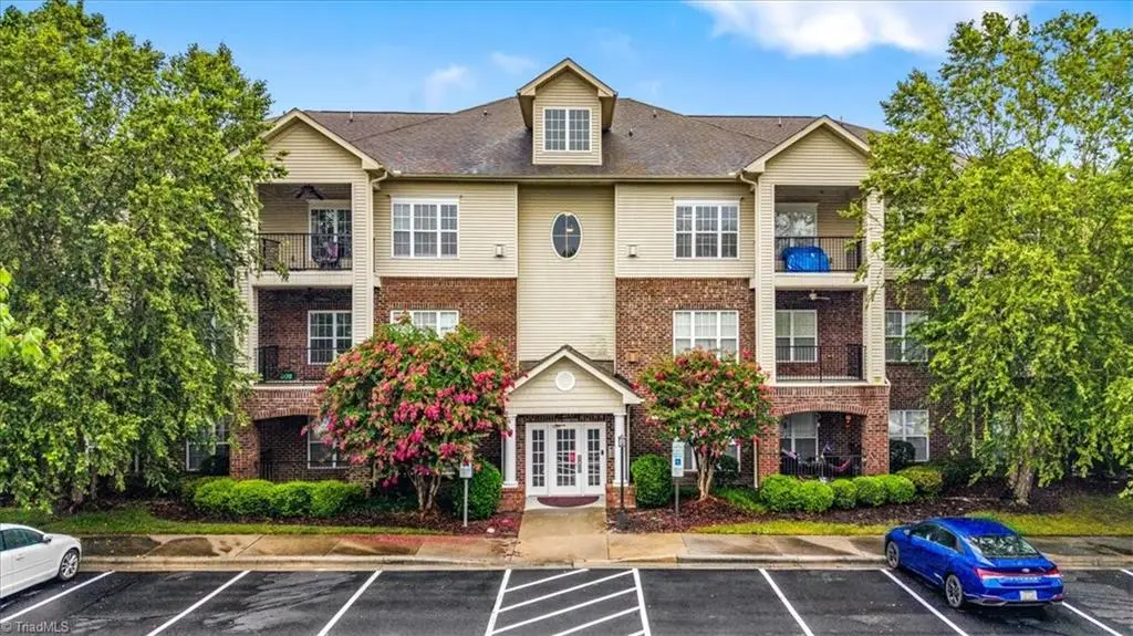 200 Lennox Drive #3B, Jamestown, NC 27282 - #1