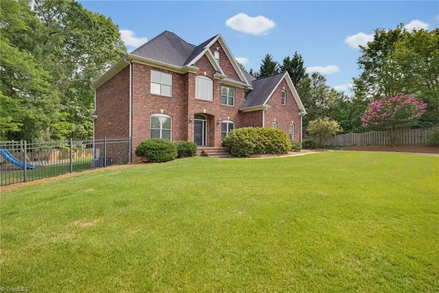 4 Willow Oak Court, Greensboro, NC 27408 - #3