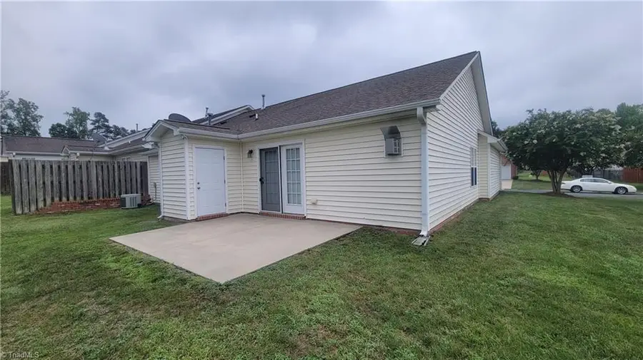 1337 Coppergate Trail, Burlington, NC 27215 - #2