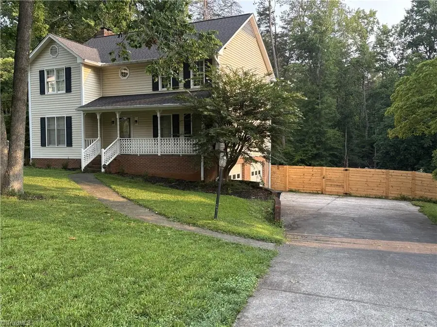2089 Pembrooke Forest Drive, Winston Salem, NC 27106 - #2
