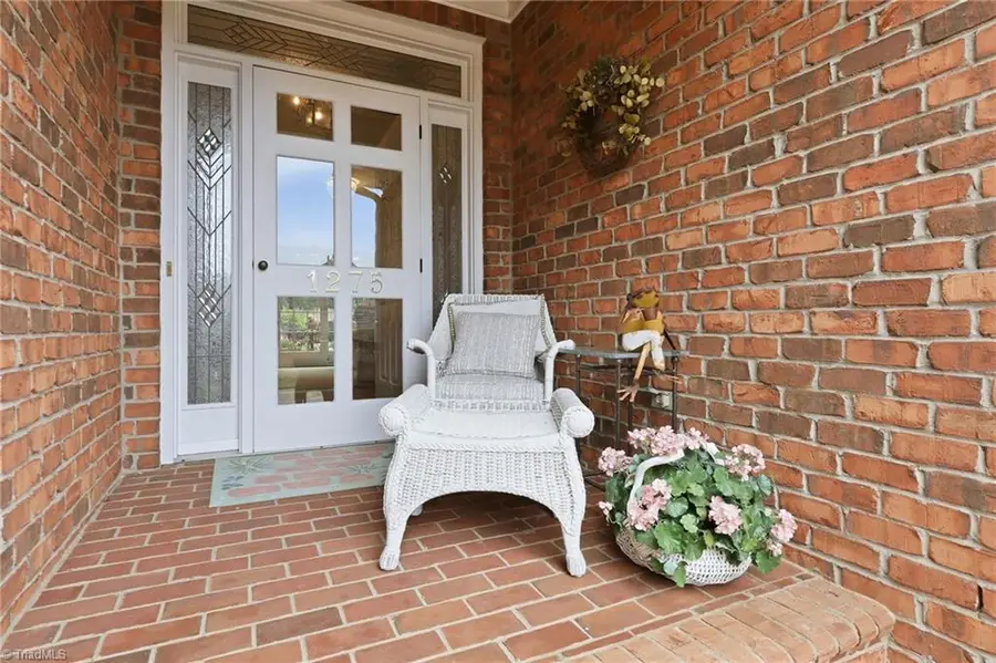 1275 Thornhill Lane, Winston Salem, NC 27106 - #3