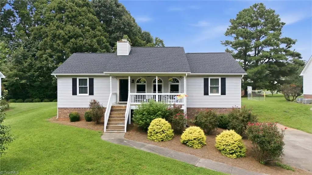 126 Fox Chase Court, Lexington, NC 27295 - #1