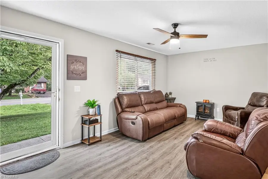 977 Shalimar Drive, Winston Salem, NC 27107 - #2