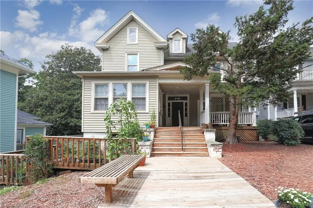 1025 West End Boulevard, Winston Salem, NC 27101 - #1